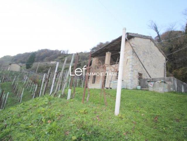 RUSTICO di 2 vani e di 109 mq MIANE rif. AR44