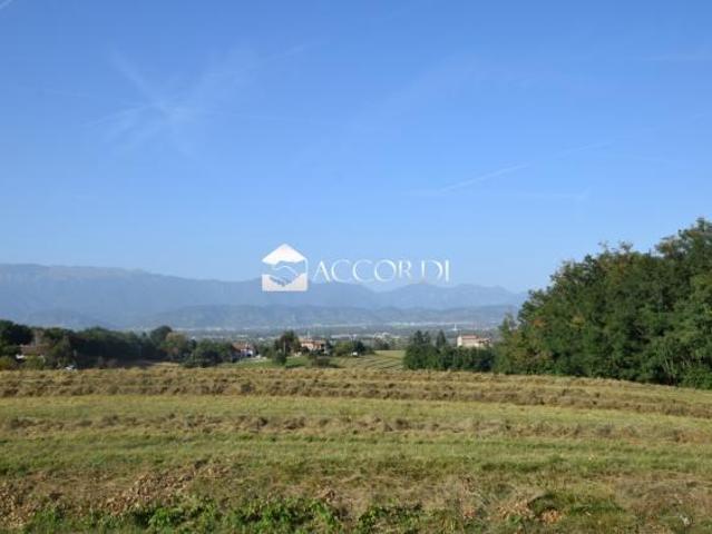 RUSTICO di 3 vani e di 130 mq VOLPAGO DEL MONTELLO rif. AR98_1