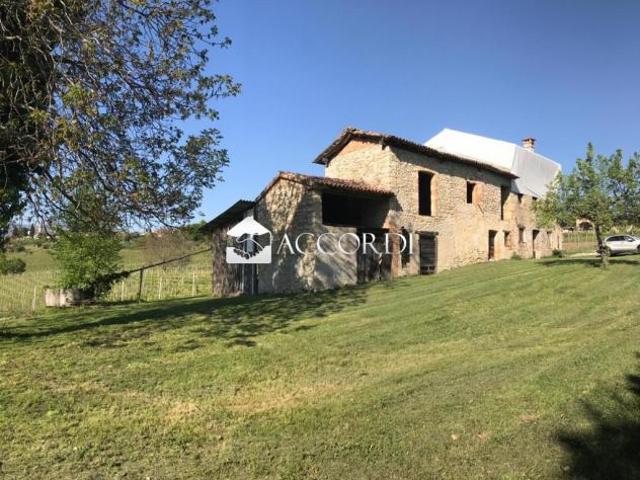 RUSTICO di 6 vani e di 450 mq SAN PIETRO DI FELETTO rif. BR05A_8