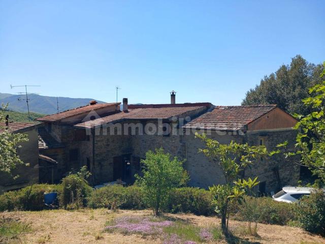 Rustico frazione Corella 136/a, Dicomano