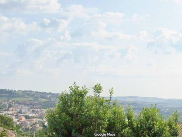 Rustico in vendita a Teramo