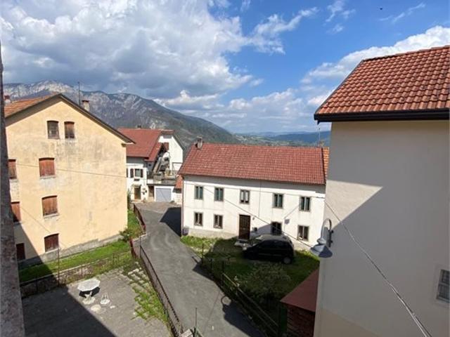 Rustico in vendita a Tonezza del Cimone