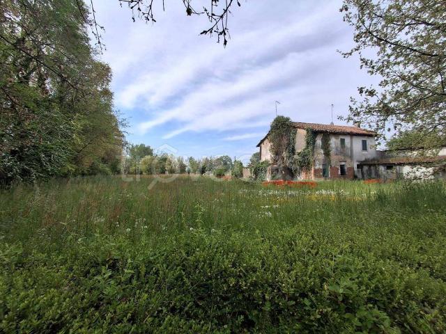 Rustico in vendita a Trebaseleghe