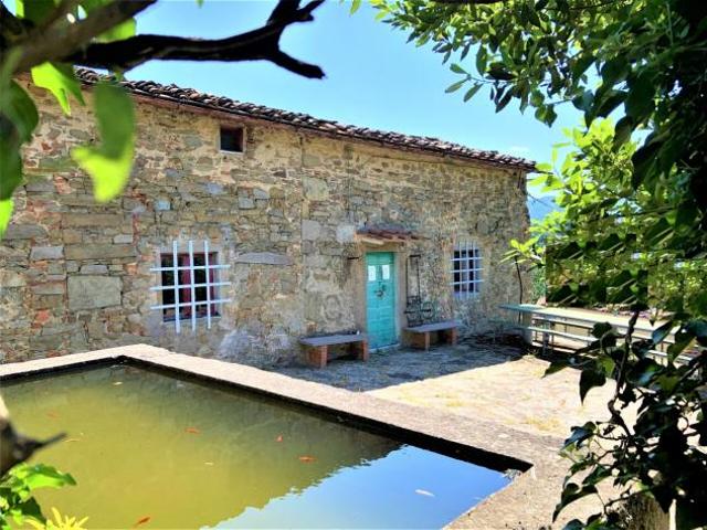 Rustico in vendita a Vaiano