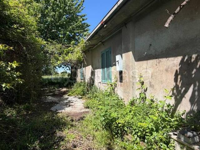 Rustico in vendita a Valmontone via Colle San Giovanni