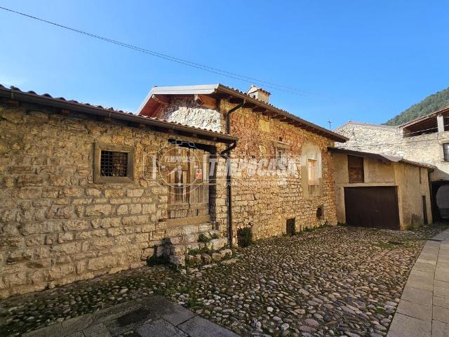 Rustico in vendita a Viadanica
