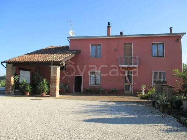 Rustico in vendita a Villanova sull'Arda