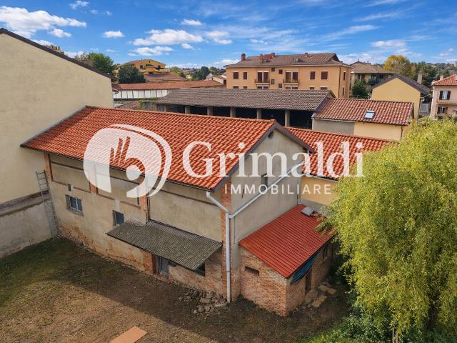 Rustico in vendita a Agrate Brianza