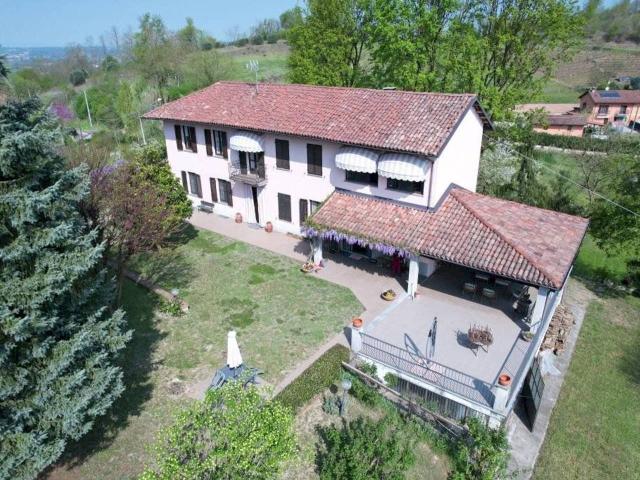 Rustico in vendita a Asti
