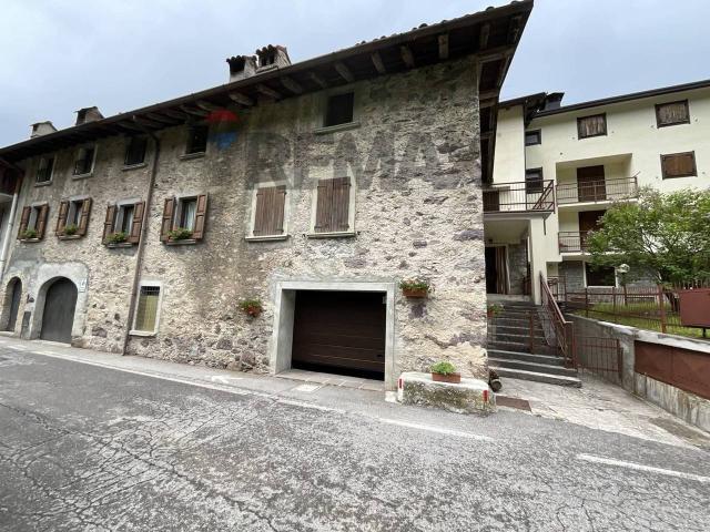 Rustico in vendita a Ardesio