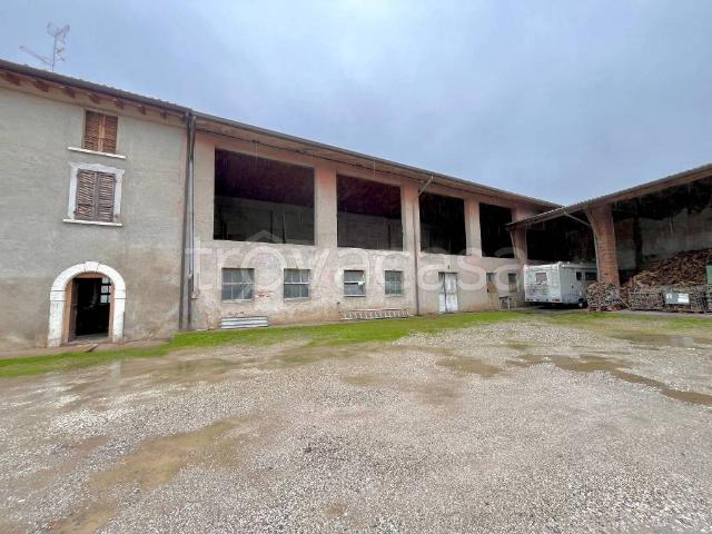 Rustico in vendita a Bedizzole, Pontenove