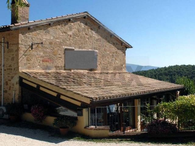 Rustico in vendita a Bevagna