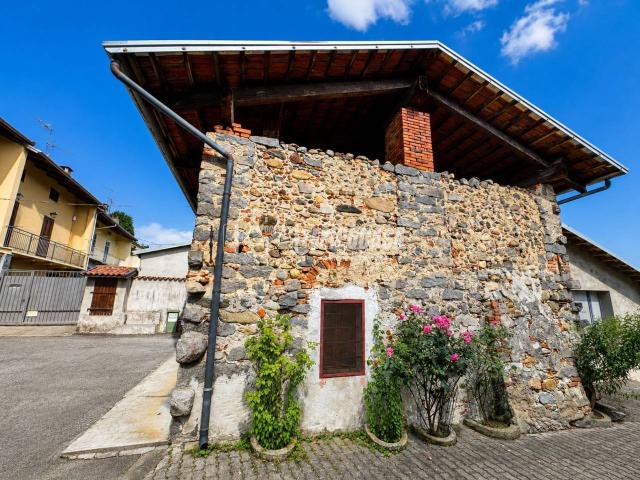 Rustico in vendita a Biella
