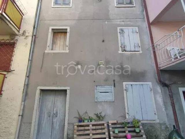 Rustico in vendita a Brentino Belluno via Rio Secco, Belluno Veronese