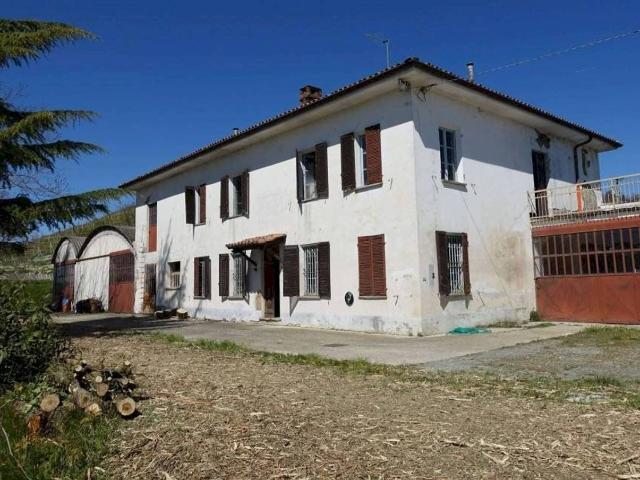 Rustico in vendita a Canelli
