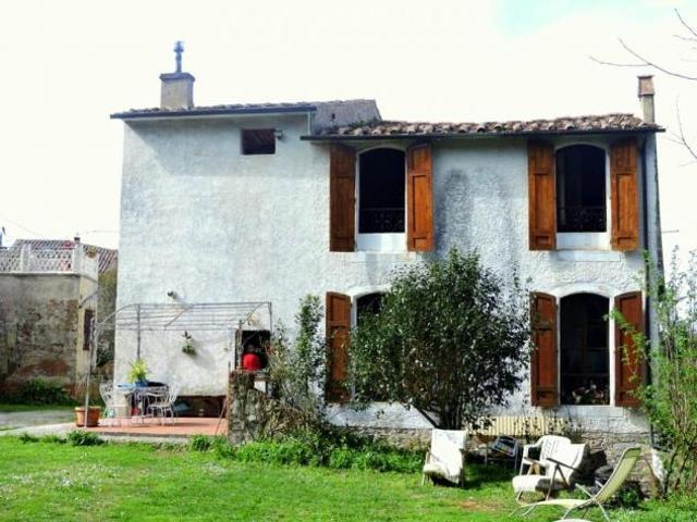 Rustico in vendita a Calci 300 mq Rif: 1304862