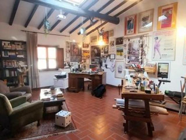 Rustico in vendita a Calci 184 mq Rif: 1413609