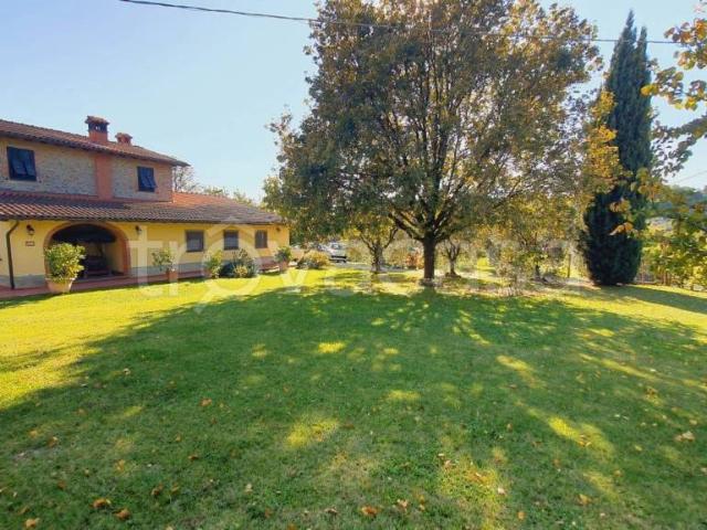 Rustico in vendita a Capannori, Camigliano