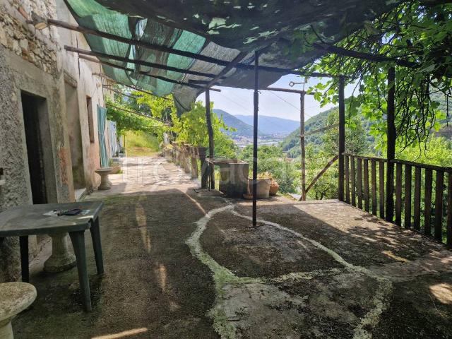 Rustico in vendita a Carcina, Villa Carcina