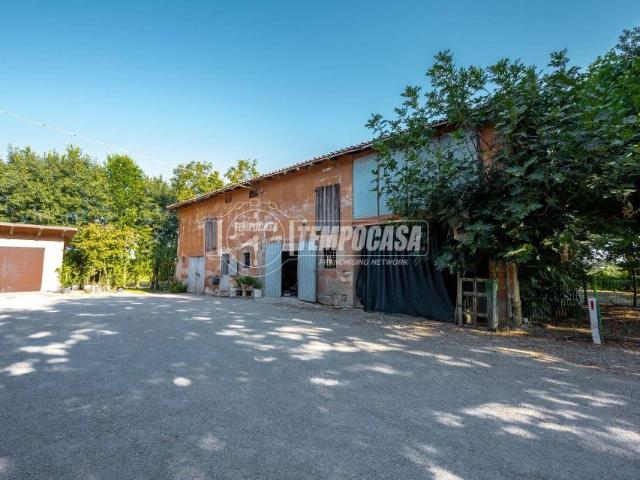 Rustico in vendita a Castelfranco Emilia via Olmo, Gaggio 31