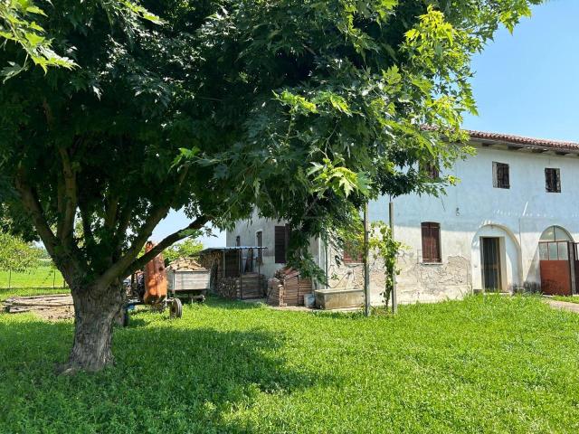 Rustico in vendita a Castelfranco Veneto