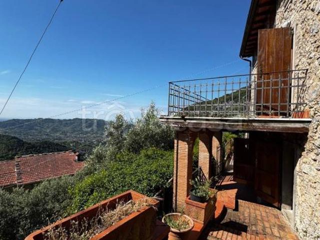 Rustico in vendita a Casoli, Camaiore