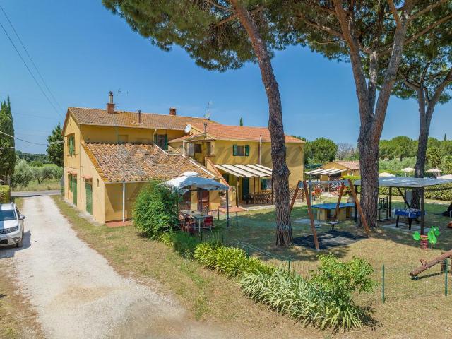Rustico in vendita a Cecina