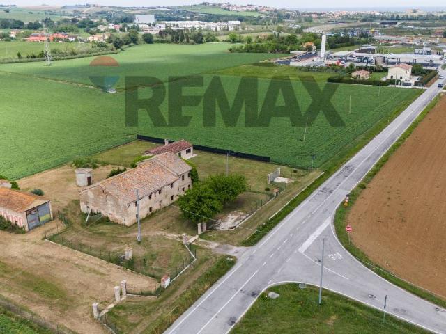 Rustico in vendita a Chiaravalle