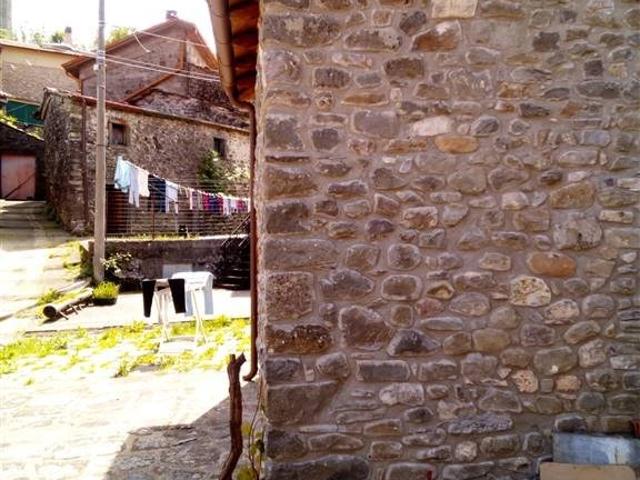 Rustico in vendita a Comano