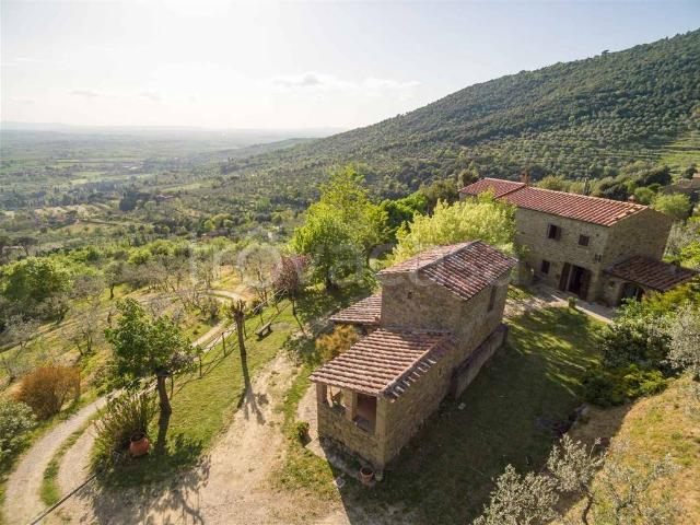 Rustico in vendita a Cortona