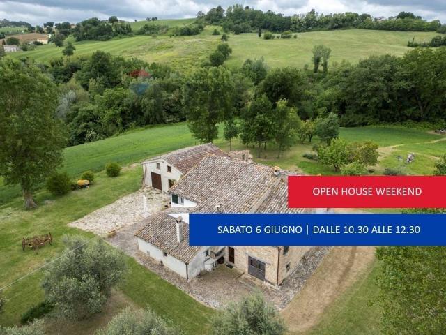 Rustico in vendita a Cupramontana via Badiacolli