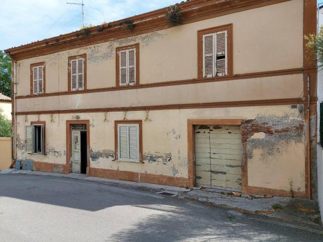 Casale in vendita a Fano
