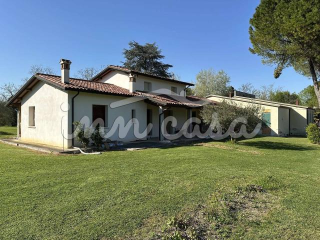Rustico in vendita a Faenza