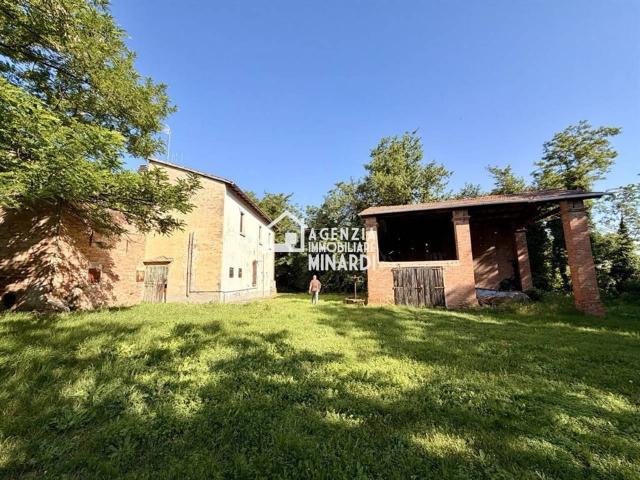 Casa indipendente in vendita a Faenza