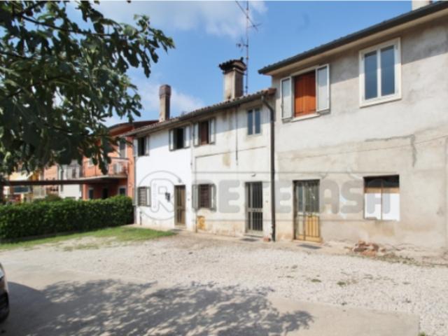 Rustico in vendita a Gambellara