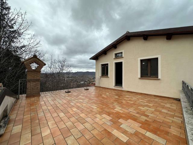 Rustico in vendita a Gualdo Tadino