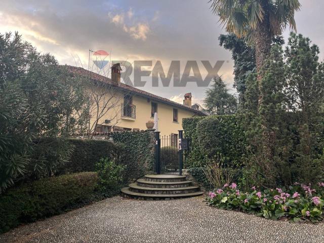 Rustico in vendita a Imbersago