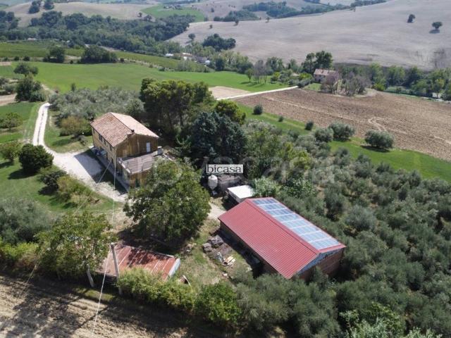 Rustico in vendita a Isola del Piano