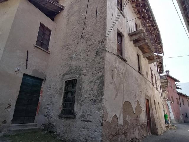 Rustico in vendita a Lecco