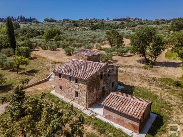 Rustico in vendita a Lucignano via Procacci