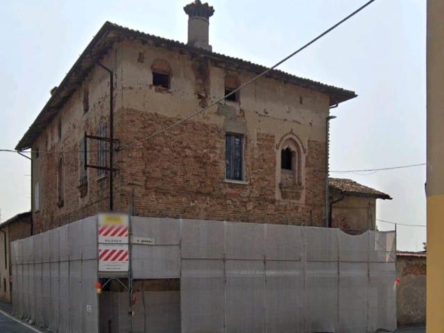 RUSTICO in VENDITA a MAIRANO di 10 vani