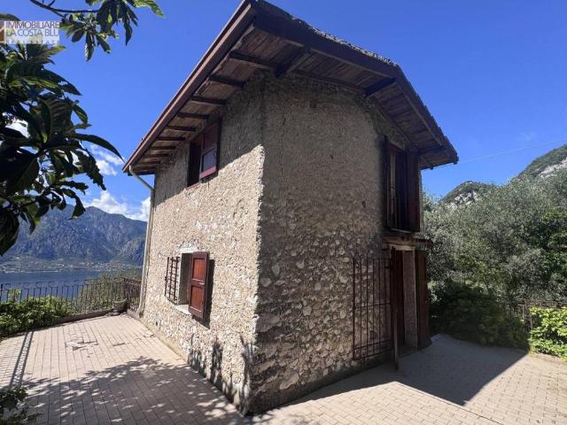 Rustico in vendita a Malcesine via Panoramica, 155