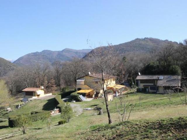 Rustico in vendita a Mastiano Lucca 600 mq Rif: 887687