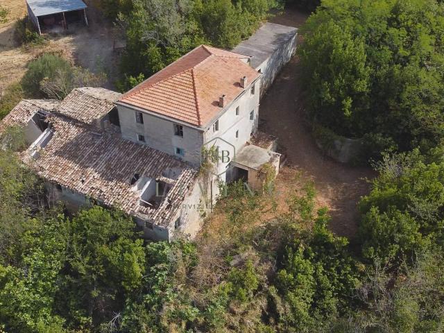Rustico in vendita a Massignano, Campagna
