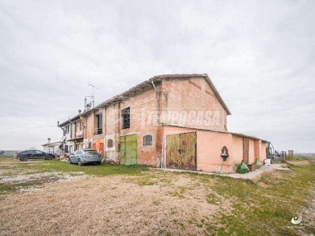 Rustico in vendita a Medicina