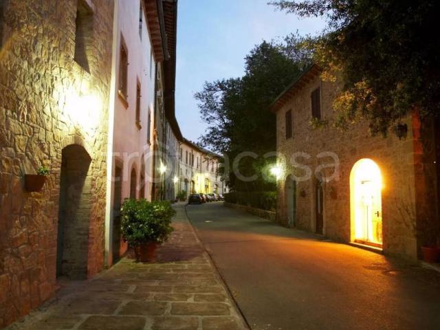 Rustico in vendita a Montaione, Castelfalfi