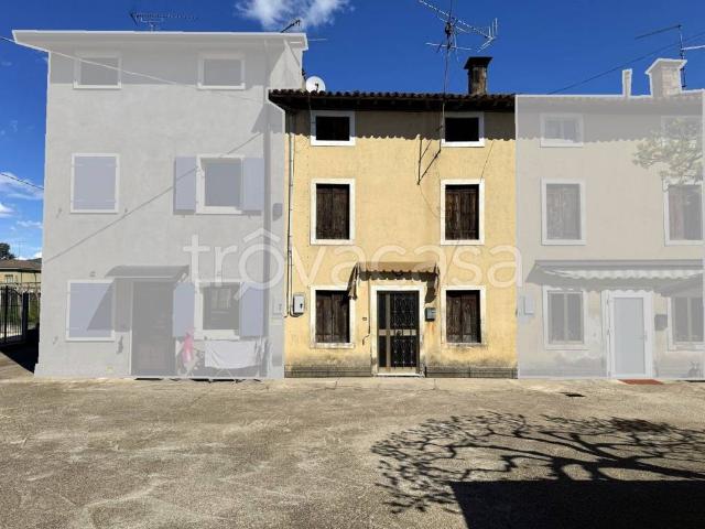 Rustico in vendita a Monteforte d'Alpone via 20 Settembre