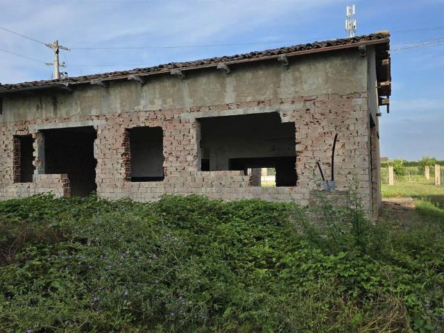Rustico in vendita a Modena