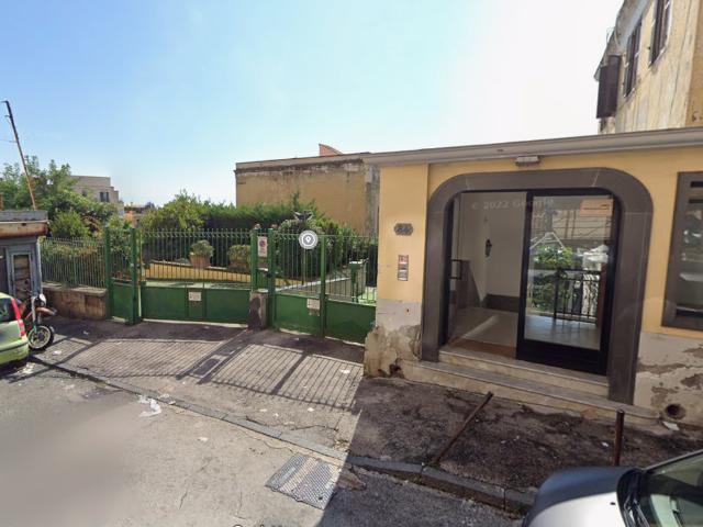 Rustico in vendita a Napoli