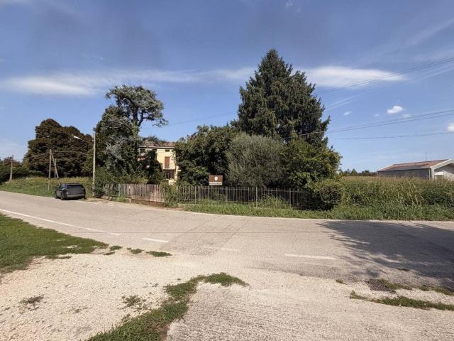 Rustico in vendita a Padova